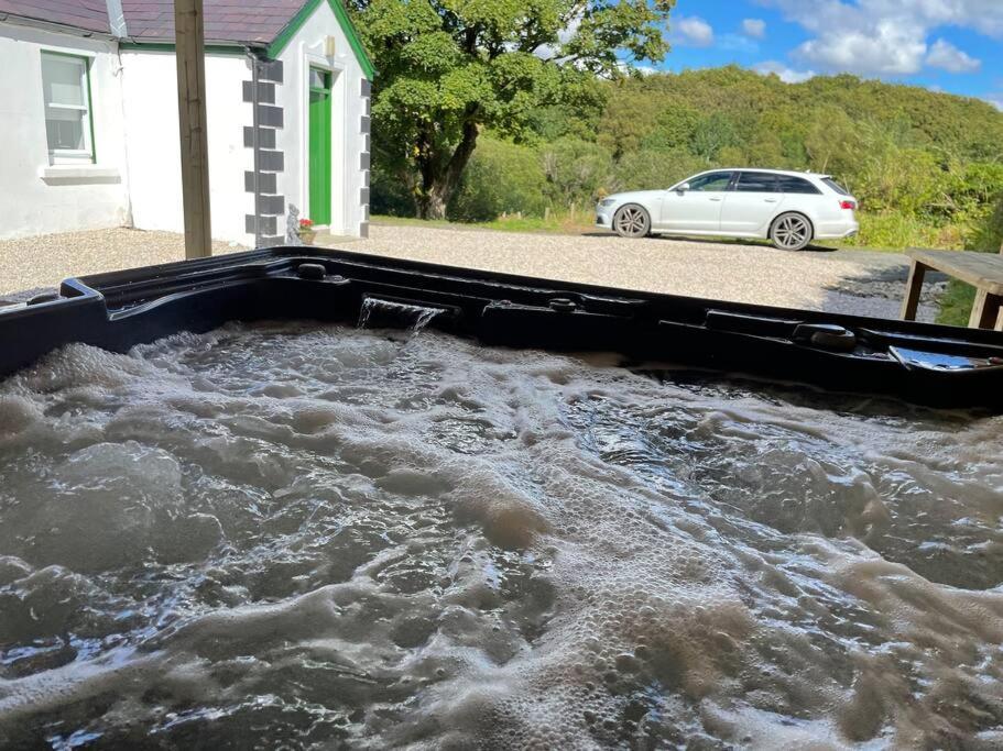 John The Mills Cottage Spahot Tub Private Beach ドネゴール エクステリア 写真