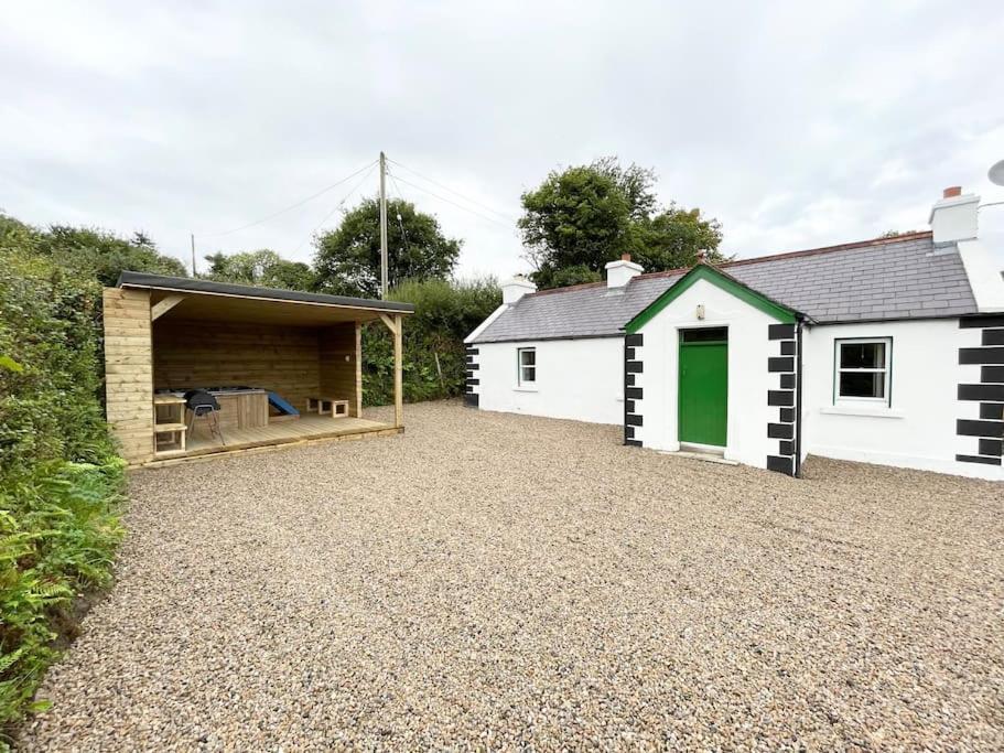 John The Mills Cottage Spahot Tub Private Beach ドネゴール エクステリア 写真