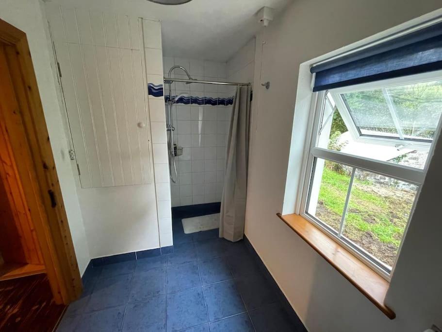 John The Mills Cottage Spahot Tub Private Beach ドネゴール エクステリア 写真