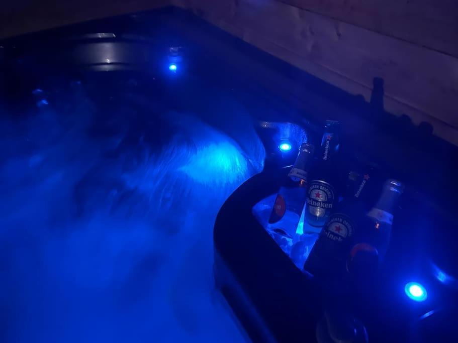 John The Mills Cottage Spahot Tub Private Beach ドネゴール エクステリア 写真